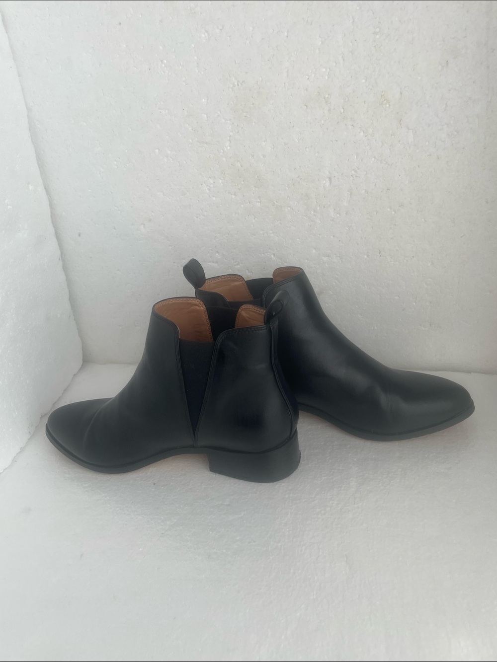 J.Crew Chelsea black leather booties ankle boots low heel women’s size 7 1/2